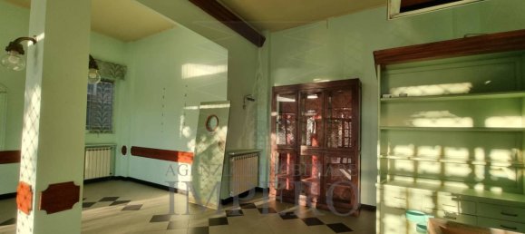 Propiedad comercial de 3 habitaciónes en Ospedaletti, Italy No. 83024 6