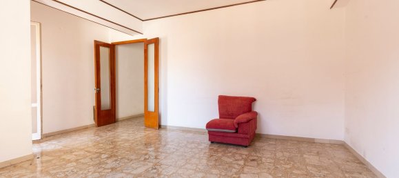 6 rooms Apartment in Falconara Marittima, Italy No. 102611 14