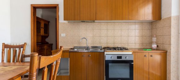 6 rooms Apartment in Falconara Marittima, Italy No. 102611 8