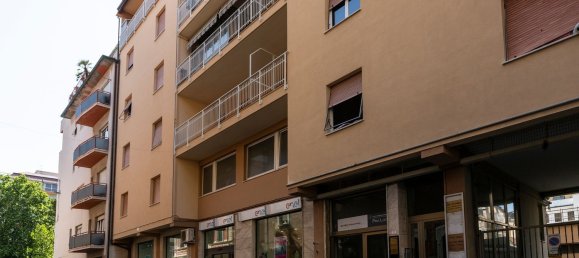 6 rooms Apartment in Falconara Marittima, Italy No. 102611 2