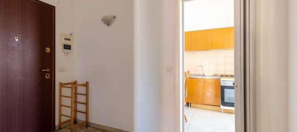 6 rooms Apartment in Falconara Marittima, Italy No. 102611 5