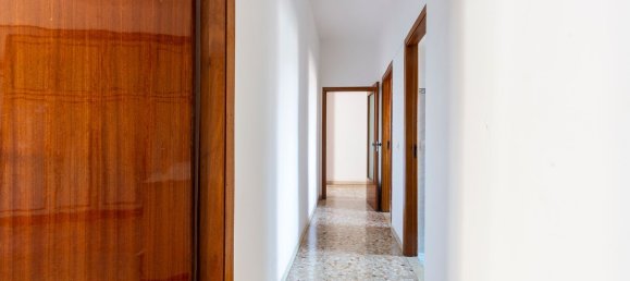 6 rooms Apartment in Falconara Marittima, Italy No. 102611 20