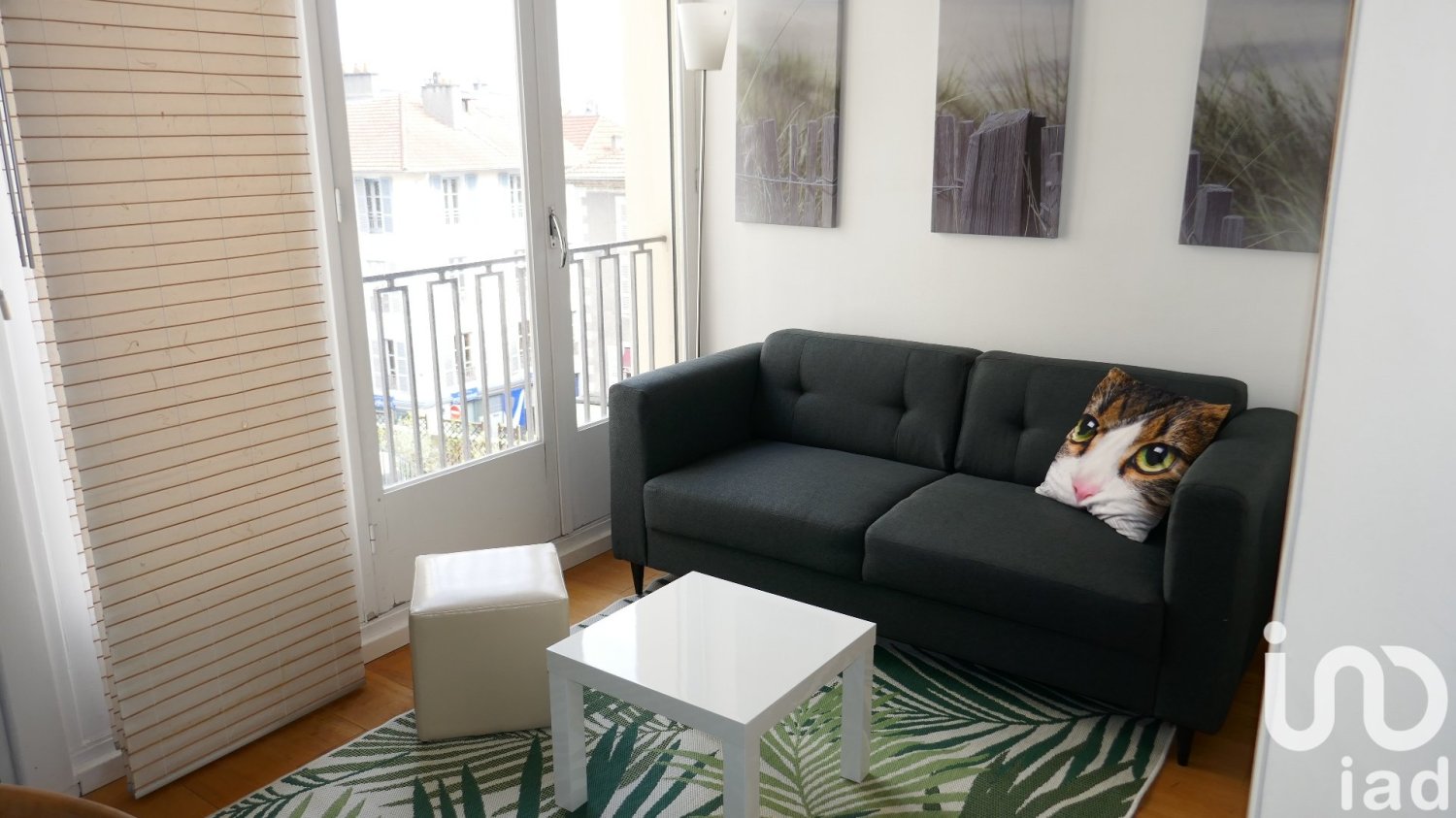 Estudio en Pau, France No. 95871