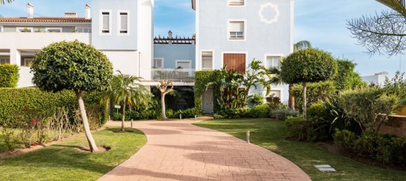 2 bedrooms Penthouse in Estepona, Spain No. 147533 24