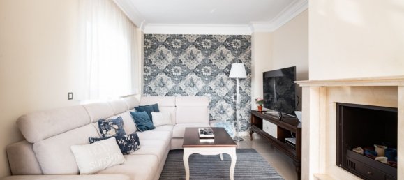 2 bedrooms Penthouse in Estepona, Spain No. 147533 9