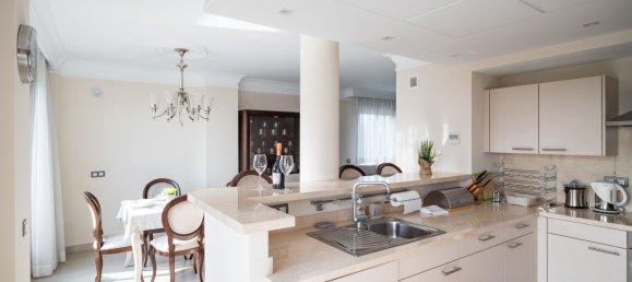 2 bedrooms Penthouse in Estepona, Spain No. 147533 2