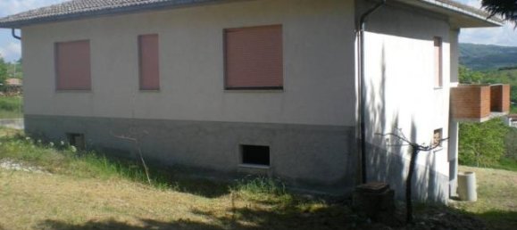 5 rooms House in Campobasso, Italy No. 253771 3