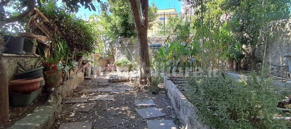 8غرفة شقة في Genoa, Italy رقم 259976 2