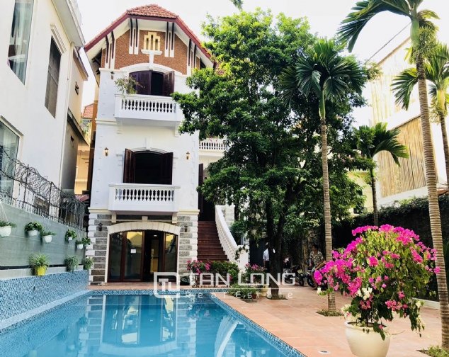 4 غرف نوم منزل في Tay Ho, Vietnam رقم 1390