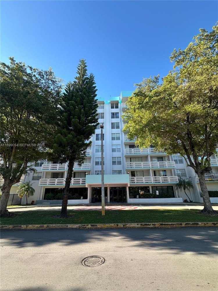 1 dormitorio propiedad comercial en alquiler en Miami, Miami-Dade, Florida, USA № 614836