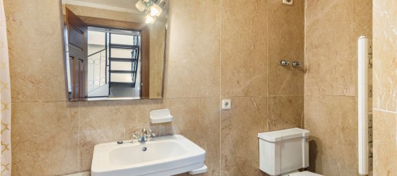 3 bedrooms Apartment in Porto, Portugal No. 141701 16