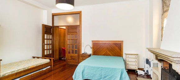 3 bedrooms Apartment in Porto, Portugal No. 141701 7