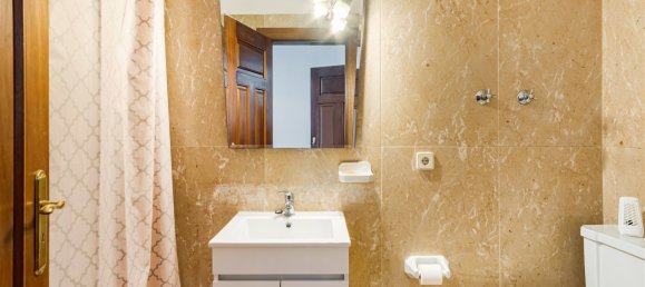 3 bedrooms Apartment in Porto, Portugal No. 141701 17