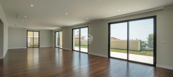 Villa de 4 dormitorios en Funchal, Portugal No. 95173 2