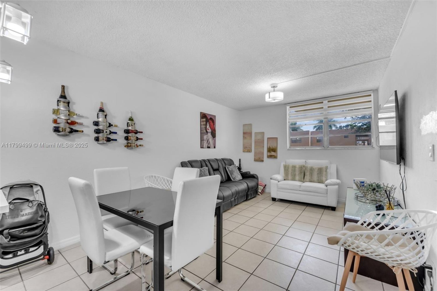 1 Schlafzimmer Gewerbliche Immobilien in Miami, USA, Nr. 614650