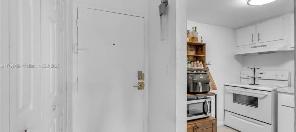 1 Schlafzimmer Gewerbliche Immobilien in Miami, USA, Nr. 614650 11