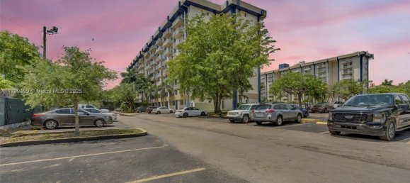 1 Schlafzimmer Gewerbliche Immobilien in Miami, USA, Nr. 614650 12