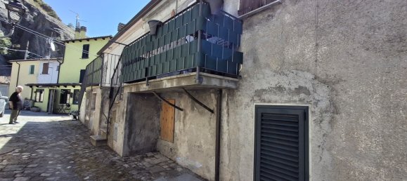 3 rooms Apartment in Novafeltria, Italy No. 294857 5