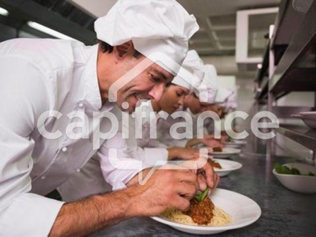 Escritório em Saumur, France 160 m² N.º 19461