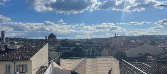 6 rooms Penthouse in Florence, Italy No. 206880 4