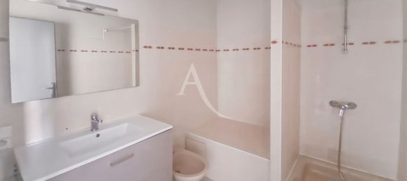 2 Schlafzimmer Wohnung in Challans, France, Nr. 340650 8