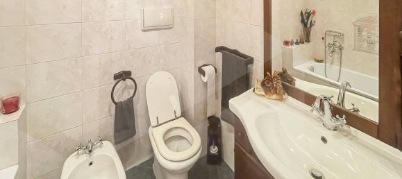 Коммерческая недвижимость с 3 комнатами в Кабьяте, Италия № 28923 27