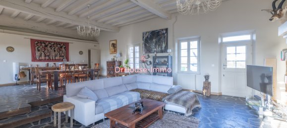 5 bedrooms House in Courtenay, France No. 57393 17