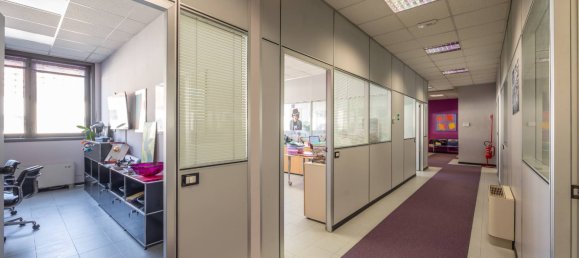 Lagerhaus in Turin, Italy 700m², Nr. 55420 17