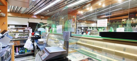 737m² Commercial property in Almada, Portugal No. 79823 24