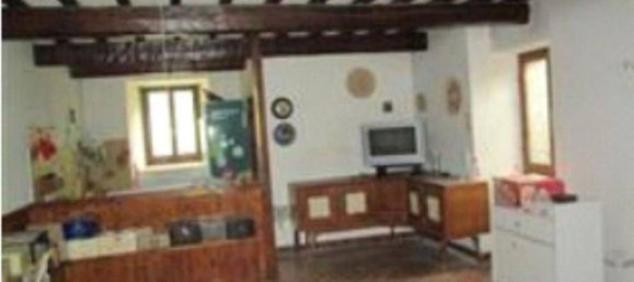 4 rooms Apartment in Fossombrone, Italy No. 277111 3