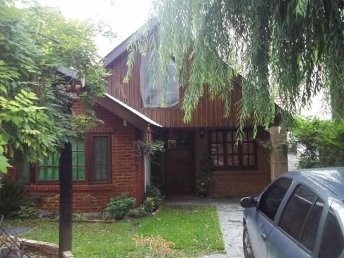 3 bedrooms House in Escobar, Argentina No. 52617