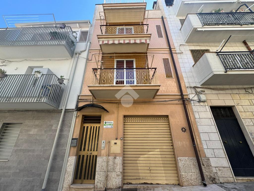 3 bedrooms House in Altamura, Italy No. 322161