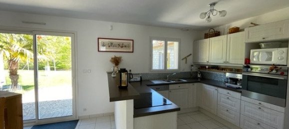 4 bedrooms House in Loches, France No. 264894 5