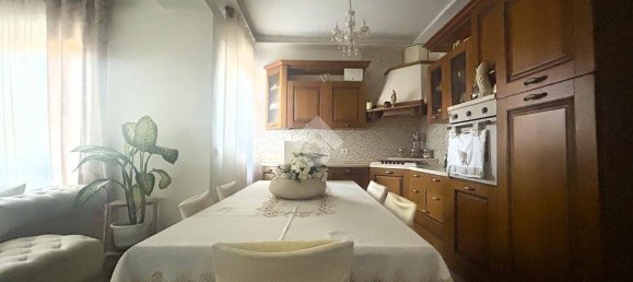 2 Schlafzimmer Wohnung in Crema, Italy, Nr. 155058 9