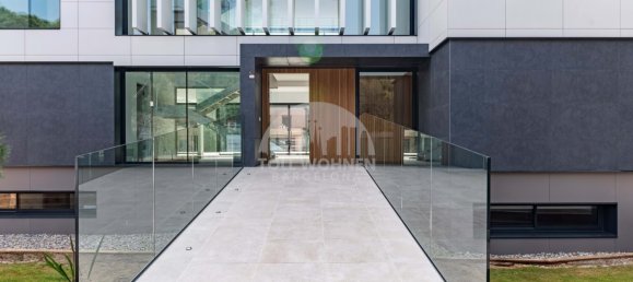 5 Schlafzimmer Villa in Gava, Spain, Nr. 73271 3