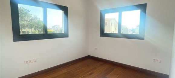 2 bedrooms Apartment in Germasogeia, Cyprus No. 526 9