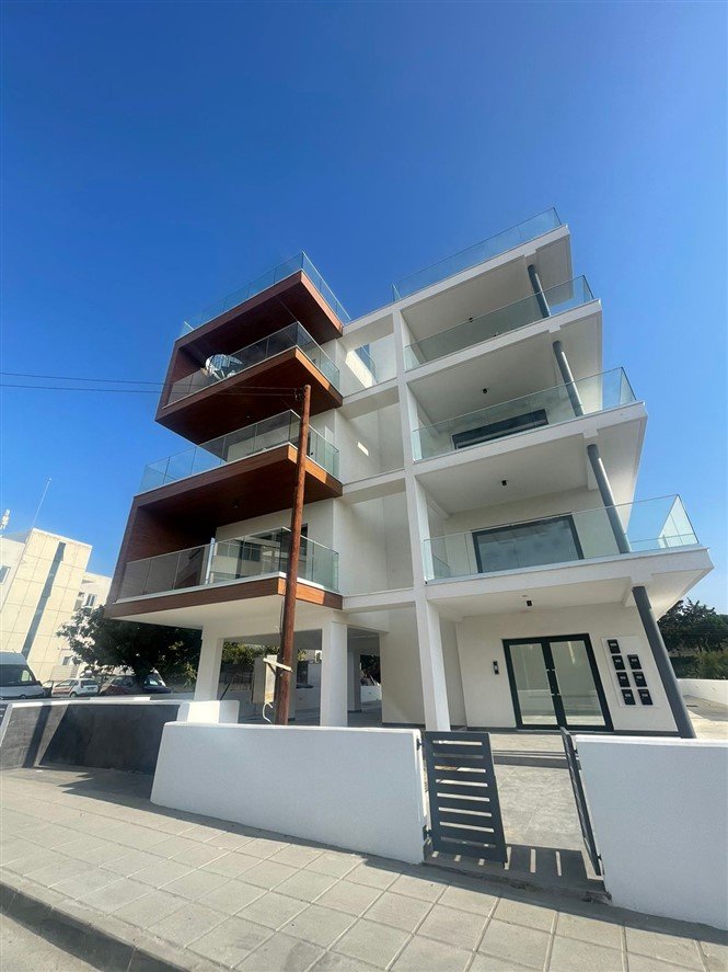 2 bedrooms Apartment in Germasogeia, Cyprus No. 526