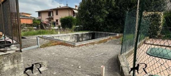 3-salle Appartement à Calcinato, Italy No. 12164 10