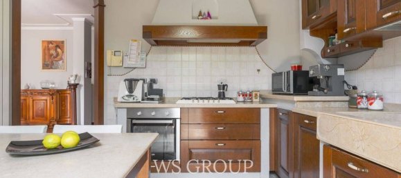 4 Schlafzimmer Villa in Bernareggio, Italy, Nr. 296868 20