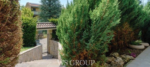 4 Schlafzimmer Villa in Bernareggio, Italy, Nr. 296868 10