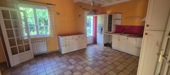 3 bedrooms House in Saint-Cyr-sur-le-Rhone, France No. 195759 5