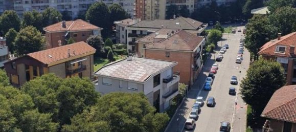 4-salle Appartement à Turin, Italy No. 31991 41