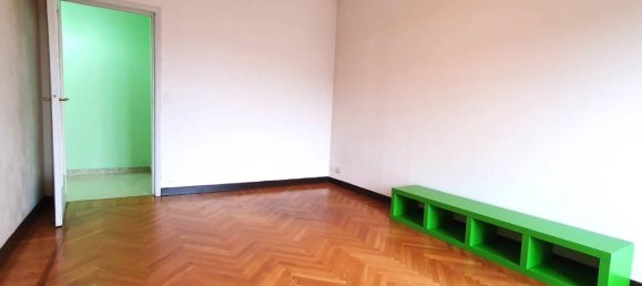 4-salle Appartement à Turin, Italy No. 31991 26