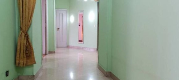 4-salle Appartement à Turin, Italy No. 31991 10