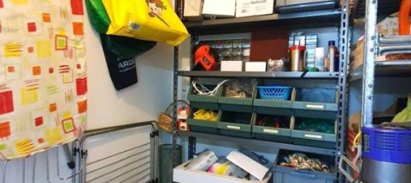 4-salle Appartement à Turin, Italy No. 31991 35