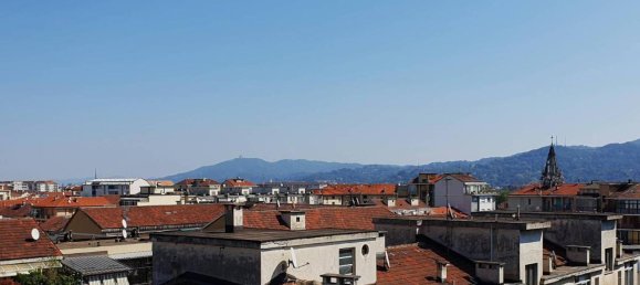 4-salle Appartement à Turin, Italy No. 31991 48