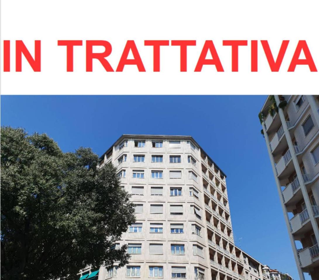 4-salle Appartement à Turin, Italy No. 31991