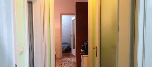 4-salle Appartement à Turin, Italy No. 31991 27