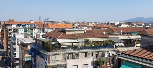 4-salle Appartement à Turin, Italy No. 31991 39