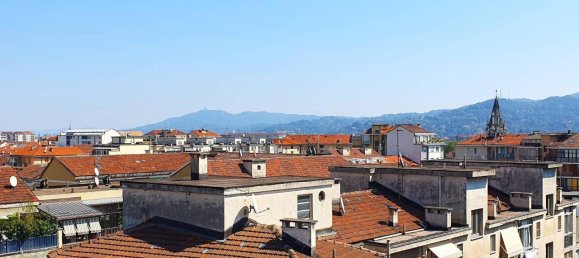 4-salle Appartement à Turin, Italy No. 31991 36